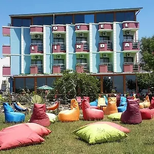 Linda Butik Guemuelduer Izmir